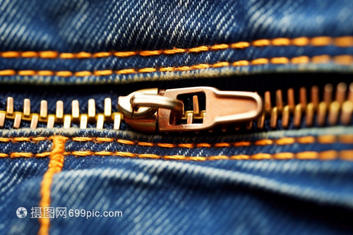牛仔布上的拉鏈